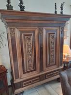 Noten houten kast, Antiek en Kunst, Antiek | Meubels | Kasten, Ophalen of Verzenden