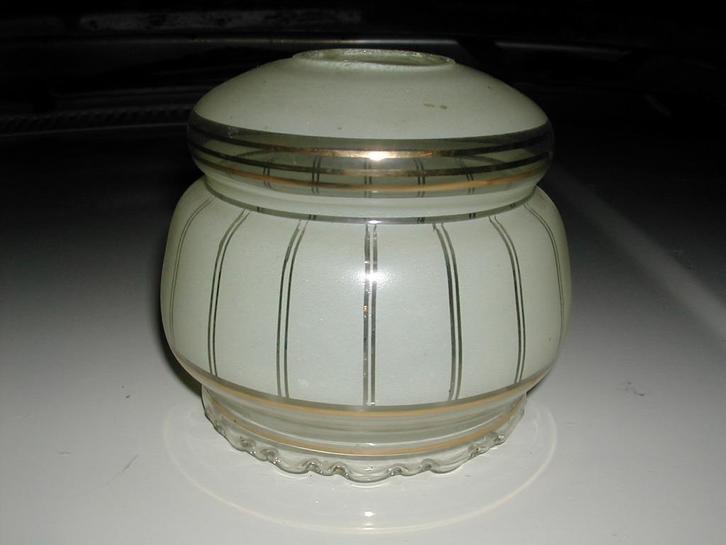 Antiek glazen retro lamp kapje 1 stuks beige blank met goud., Antiek en Kunst, Antiek | Lampen, Ophalen of Verzenden