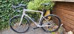 BMC Roadmachine Three 2025 58 grijs, Fietsen en Brommers, Carbon, Nieuw, 57 tot 61 cm, Meer dan 20 versnellingen