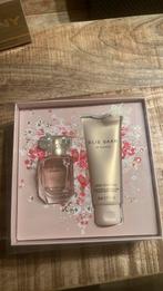 ELIE SAAB parfum 30 ml + bodylotion 75ml, Sieraden, Tassen en Uiterlijk, Uiterlijk | Parfum, Ophalen, Zo goed als nieuw