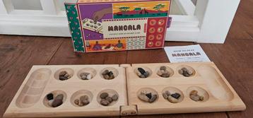 Mancala- van Kikkerland- hout/ steentjes- compleet beschikbaar voor biedingen