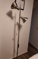 Twee hanglampen en een staande lamp., Huis en Inrichting, Lampen | Vloerlampen, Zo goed als nieuw, Ophalen