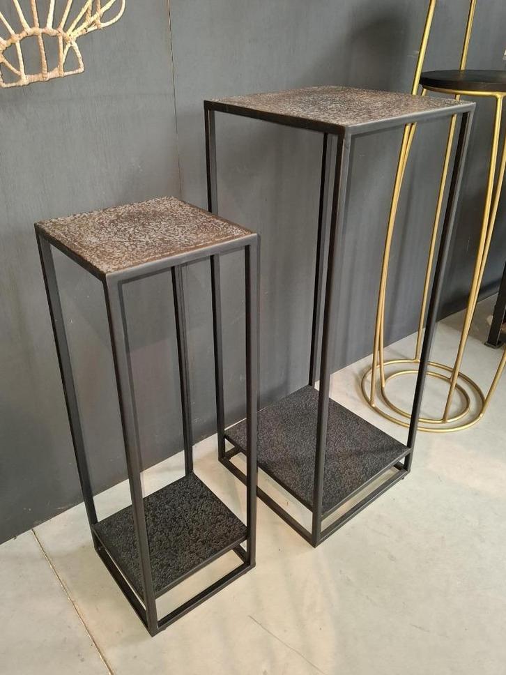 Showroom uitverkoop - AnLi Style Plantentafel set van 2, Huis en Inrichting, Woonaccessoires | Zuilen en Pilaren, Zo goed als nieuw