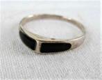 Fijne sterling zilveren ring met onyx inlays (7101-1879), Nieuw, 17 tot 18, Ophalen of Verzenden, Dame