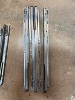 Divs Blum ladegeleiders met of zonder lades, Doe-het-zelf en Verbouw, IJzerwaren en Bevestigingsmiddelen, Ophalen, Zo goed als nieuw