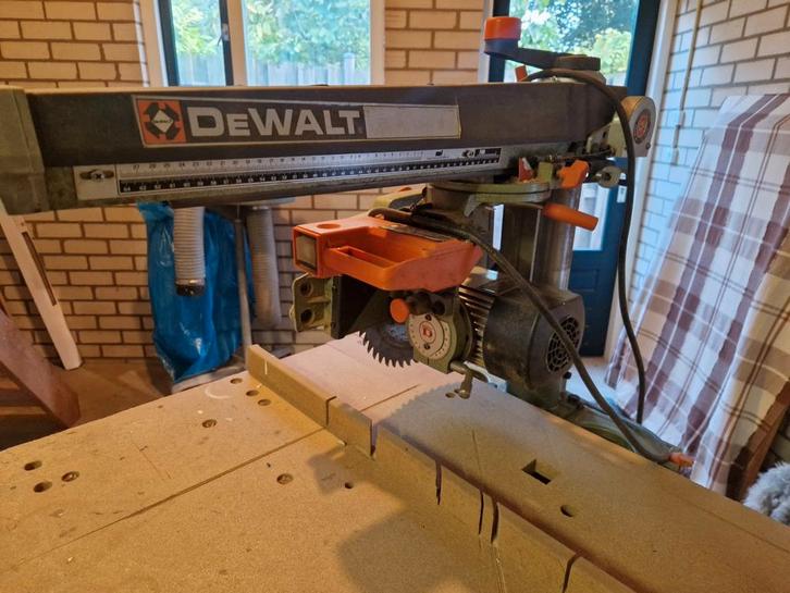 DeWalt DW 1251 Afkortzaag - Klassieker!, Doe-het-zelf en Verbouw, Gereedschap | Zaagmachines, Gebruikt, Afkortzaag, 1200 watt of meer