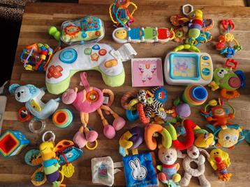 Babyspeelgoed  beschikbaar voor biedingen