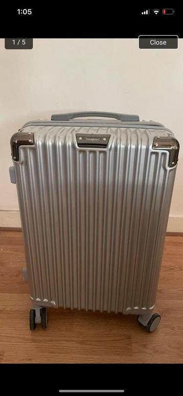 Voyagoux suitcase silver | Size S beschikbaar voor biedingen