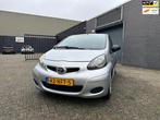 Toyota Aygo 1.0-12V Comfort Airco Elek. Pakket 5drs APK NAP., Auto's, Toyota, Voorwielaandrijving, Stof, Gebruikt, Zwart