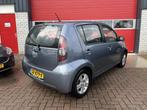 Daihatsu Sirion 2 1.3-16V Comfort KOUDE AIRCO / APK 04-2026, Auto's, Daihatsu, Voorwielaandrijving, Stof, Gebruikt, Zwart