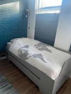 Mooi grijs bed met extra bed eronder, Huis en Inrichting, Slaapkamer | Bedden, Grijs, Gebruikt, Ophalen