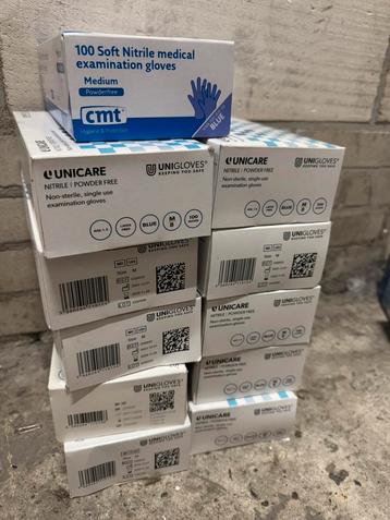 Nitril handschoenen, mondkapjes, mouwbeschermers & schorten beschikbaar voor biedingen