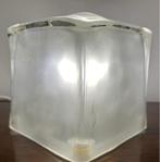 Vintage IKEA “Iviken” tafellamp –iconisch design ijsblokvorm, Huis en Inrichting, Lampen | Tafellampen, Ophalen of Verzenden, Zo goed als nieuw