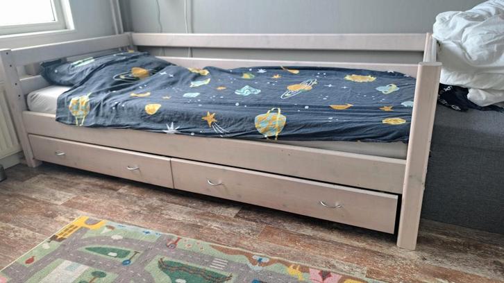 Bedlades Flexa bed whitewash, Huis en Inrichting, Slaapkamer | Bedden, Gebruikt, Eenpersoons, 90 cm, 200 cm, Hout, Wit, Ophalen