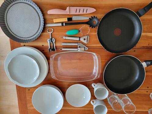 Kitchen ustensils, Huis en Inrichting, Keuken | Potten en Pannen, Zo goed als nieuw, Overige materialen, Ophalen
