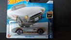 Chevrolet Corvette Barbie Ken 1956 1:64 Hotwheels Pol, Verzenden, Zo goed als nieuw, Auto