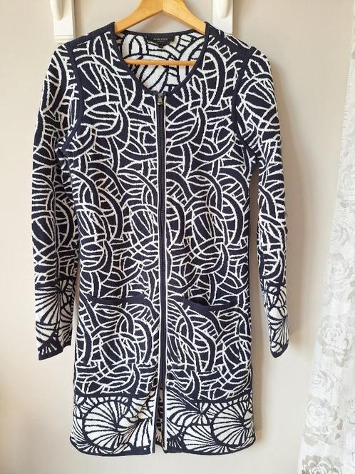 Claudia Sträter prachtig blauw wit vest - mt 34 (36), Kleding | Dames, Truien en Vesten, Zo goed als nieuw, Maat 34 (XS) of kleiner