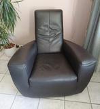 Tijdloos model fauteuil van Nederlands topmerk Label, Huis en Inrichting, Stoelen, Ophalen, Gebruikt, Hout, Eén