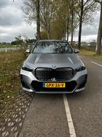 BMW iX1 Edrive20 204pk 2024 Grijs, 750 kg, Alcantara, Origineel Nederlands, Elektrisch