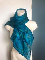 Blauw groene zijde vierkante Indiase sjaal Made in India, Kleding | Dames, Mutsen, Sjaals en Handschoenen, Ophalen of Verzenden