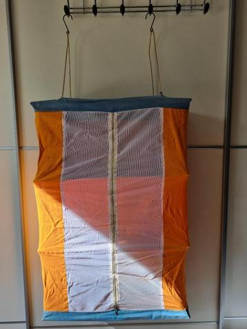 Camping opberg spullen beschikbaar voor biedingen