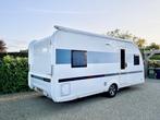 Adria Adora 522 UP / Truma XT Mover, Thule Luifel & Fietsrek, Caravans en Kamperen, Caravans, Rondzit, Adria, 5 tot 6 meter, Kachel