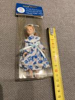 Megan Doll 110 mm, Verzamelen, Poppenhuizen en Toebehoren, Verzenden, Poppenhuis