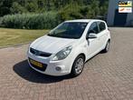Hyundai I20 1.2i DynamicVersion/AIRCO/ELECRAMEN VOOR, Gebruikt, 4 cilinders, Wit, Origineel Nederlands