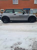 Tekoop Zeer mooie s helemaal strak super mooi nw apk 5000 E, Auto's, Voorwielaandrijving, Zwart, 4 cilinders, 4 stoelen