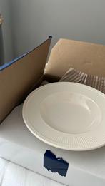Wedgwood windsor rond bord, Huis en Inrichting, Keuken | Servies, Ophalen of Verzenden, Zo goed als nieuw, Bord(en), Wedgwood
