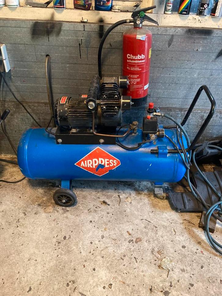 Airpress compressor 100 liter e150, Doe-het-zelf en Verbouw, Compressors, Ophalen