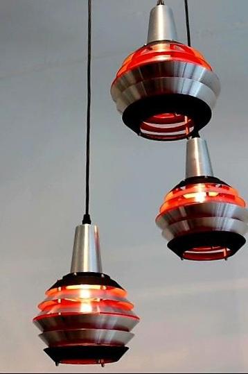 JAREN 60 HANGLAMP LAKRO ALUMINIUM ORANJE SPACE AGE VINTAGE  beschikbaar voor biedingen