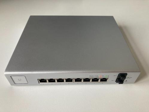 Ubiquiti UniFi US-8-150W (8-poorts, 150W PoE), Computers en Software, Netwerk switches, Gebruikt, Ophalen of Verzenden