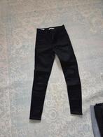 Levi's zwarte mooie spijkerbroek.mt 26, Zwart, Ophalen of Verzenden, Zo goed als nieuw, W27 (confectie 34) of kleiner