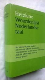 Herziene woordenlijst Nederlandse taal. Groene boekje 1990, Ophalen of Verzenden, Zo goed als nieuw, Nederlands