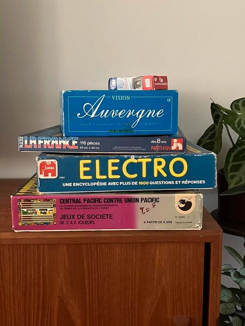 Set 5 Franse gezelschapspellen jeux de societe bordspel, Hobby en Vrije tijd, Gezelschapsspellen | Bordspellen, Gebruikt, Ophalen of Verzenden