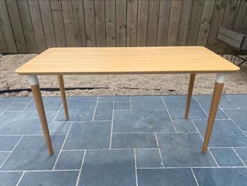 Keukentafel Ikea beschikbaar voor biedingen