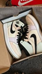 Jordans easter, Kleding | Dames, Schoenen, Nike, Ophalen of Verzenden, Sneakers of Gympen, Zo goed als nieuw