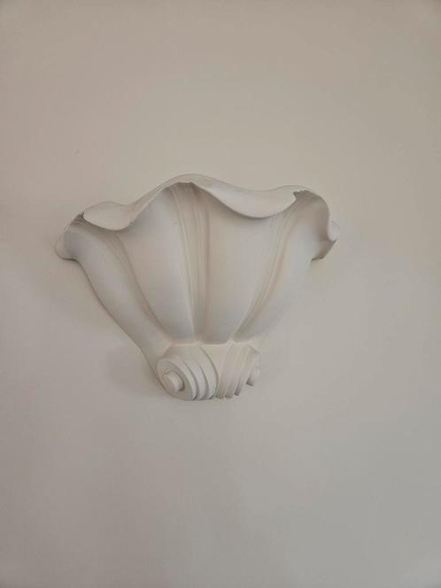 French Art Deco schelp lamp
Plaster - Offwhite, Huis en Inrichting, Lampen | Wandlampen, Zo goed als nieuw, Overige materialen