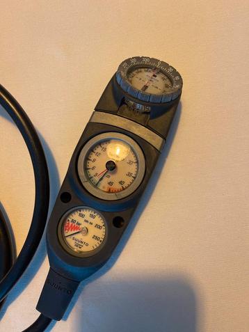Suunto Combo Manometer en automaat beschikbaar voor biedingen