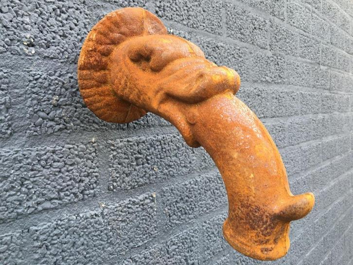 Waterspuwer, wandfontein, waterspuwer, mythische vis gietijz, Tuin en Terras, Waterpartijen en Fonteinen, Nieuw, Waterornament