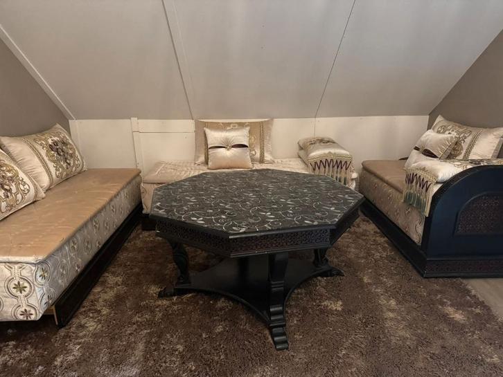 Prachtige Marokkaanse bankstel "sedari" met eettafel, Huis en Inrichting, Banken | Bankstellen, Zo goed als nieuw, Hoekbank, Vierpersoons of meer