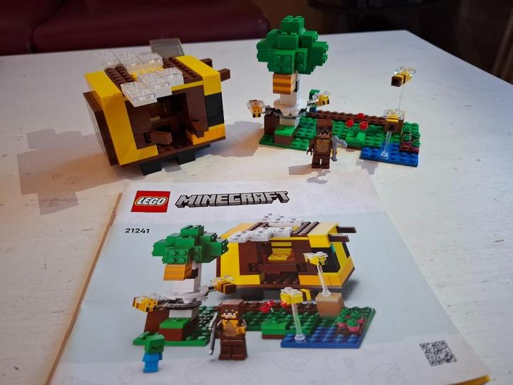 Lego Minecraft Nr 21241 Het Bijenhuisje, Kinderen en Baby's, Speelgoed | Duplo en Lego, Zo goed als nieuw, Lego, Complete set