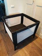 Baby reis box - Zo goed als nieuw!, Kinderen en Baby's, Boxen, Ophalen, Zo goed als nieuw, Vierkant