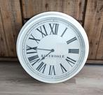 Riverdale wandklok 67,5 cm, Huis en Inrichting, Woonaccessoires | Klokken, Ophalen, Gebruikt, Analoog, Wandklok