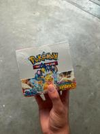 Pokémon Surging Sparks Boosterbox Sealed 4x, Ophalen of Verzenden, Nieuw, Boosterbox