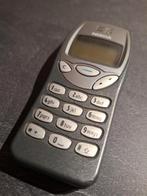 Vintage Nokia 3210 - Goede staat, zonder toebehoren, Gebruikt, Geen camera, Zwart, Fysiek toetsenbord