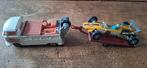 Vintage Corgi Toys Volkswagen T1 Takelwagen met Raceauto, Hobby en Vrije tijd, Modelauto's | 1:43, Ophalen of Verzenden, Gebruikt