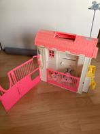 Barbie paardenstal., Kinderen en Baby's, Speelgoed | Poppenhuizen, Ophalen, Gebruikt, Toebehoren