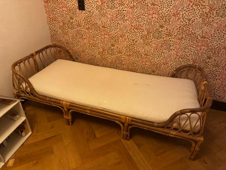 Vintage Rotan Kinderbedje - 180x70, Huis en Inrichting, Slaapkamer | Bedden, Zo goed als nieuw, Eenpersoons, 70 cm of minder, 190 cm of minder